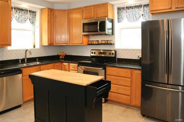 Building Photo - 7104 Clayton Rd