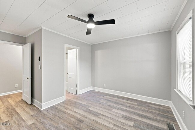 Building Photo - 1305 Erwin Rd