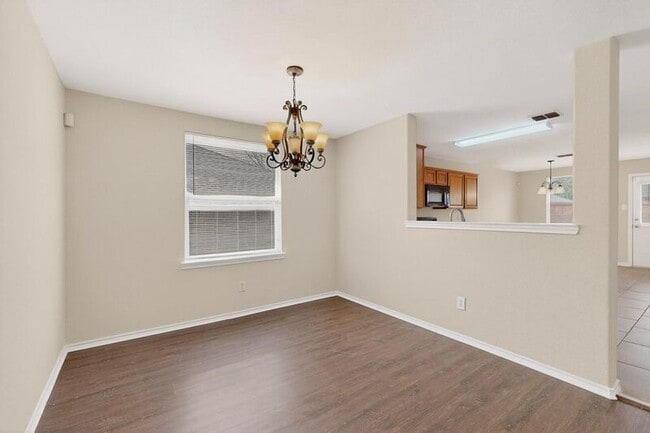 Building Photo - 12829 Pearson Dr