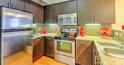 Building Photo - Refined Living Awaits – 2-Bedroom Home