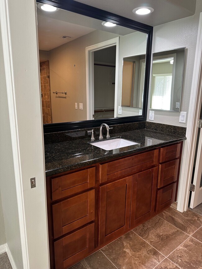 Building Photo - Anderson Springs