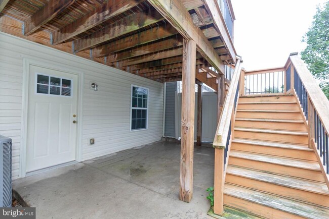Building Photo - 228 Morlatt Ln