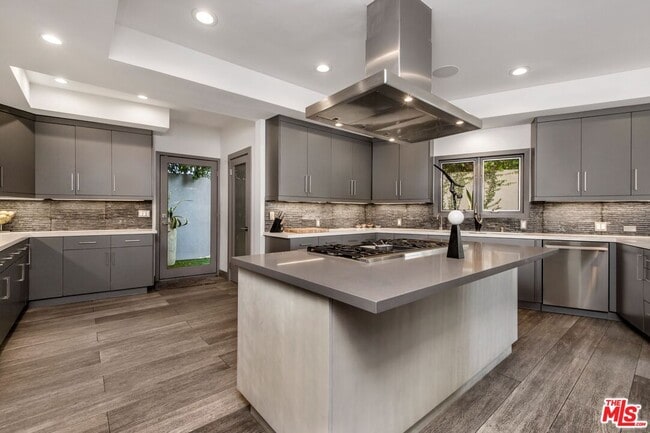 Building Photo - 11955 Pinnacle Pl