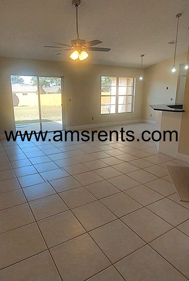 Building Photo - 4 bedroom Home in Kissimmee