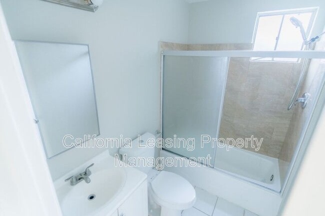 Building Photo - 20865 Burbank Blvd