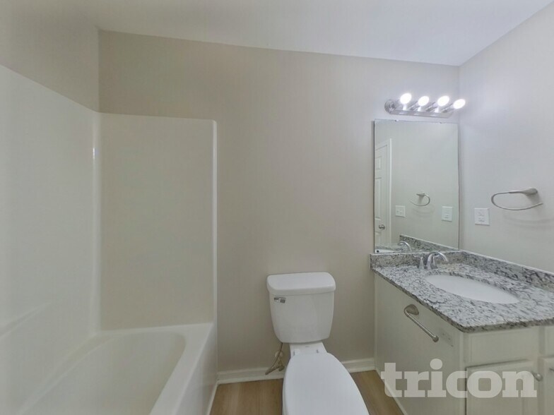 Building Photo - 9821 Bayview Pkwy