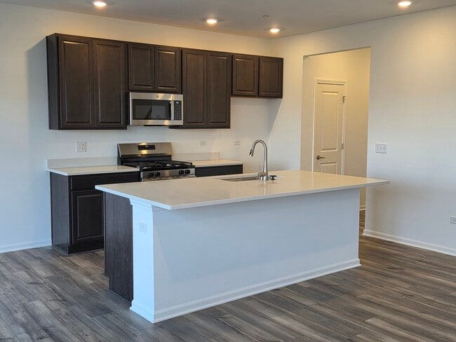 Building Photo - 12133 Kelsey Dr