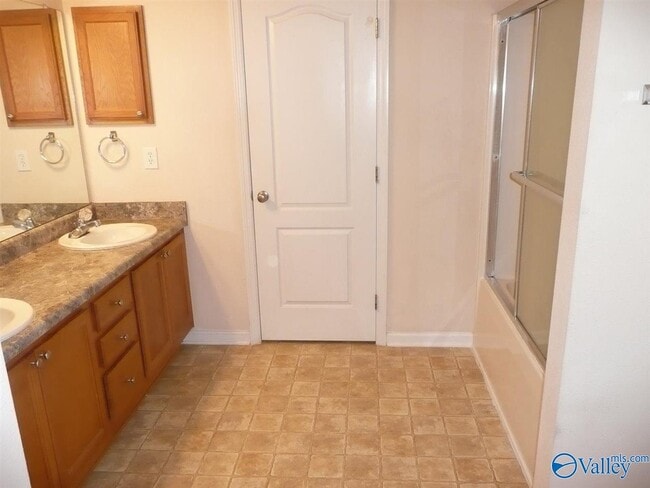 Building Photo - 103 Zeona Ct SW
