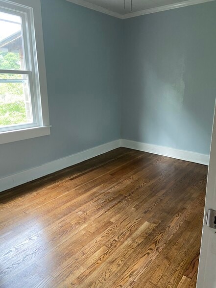 Bedroom 2 - 212 Westwood Dr