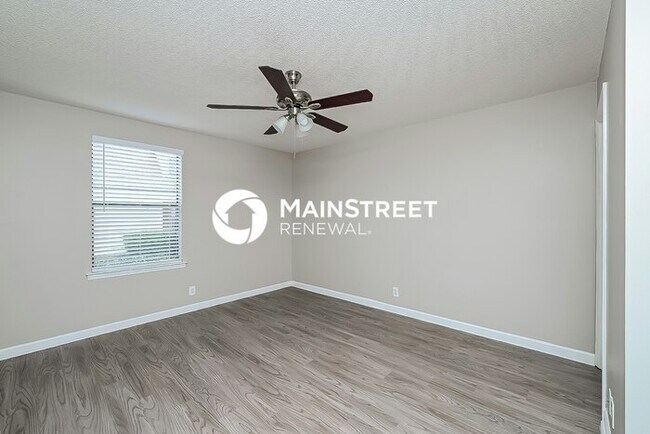Building Photo - 3 Bedroom Pet-Friendly Home in Nashville, TN with Main Street Renewal