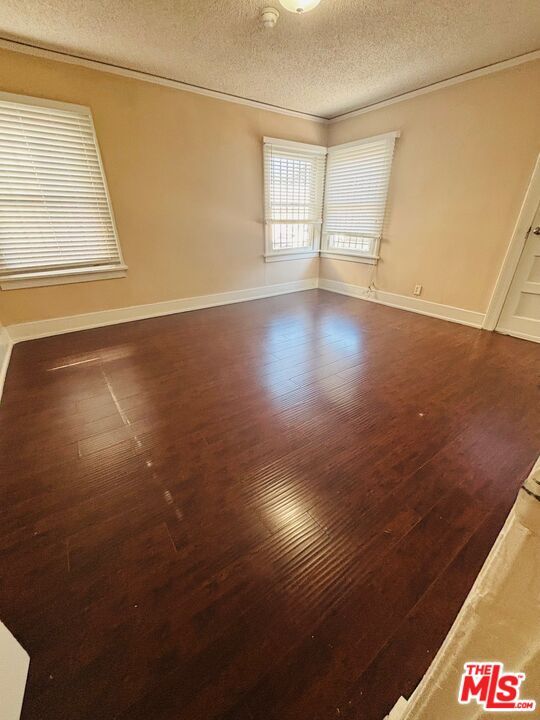 Building Photo - 1226 5th Ave