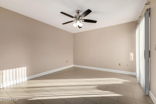 Building Photo - 1317 E Marny Rd