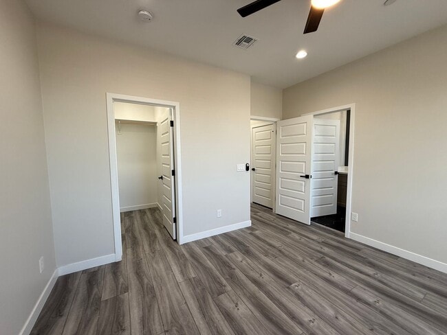 Building Photo - A614