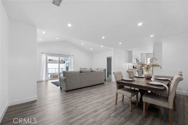 Building Photo - 18015 Collins St