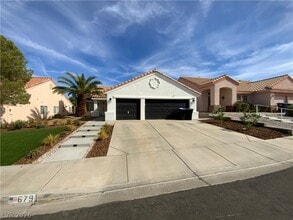 Building Photo - 679 Scenic Tierra Ln