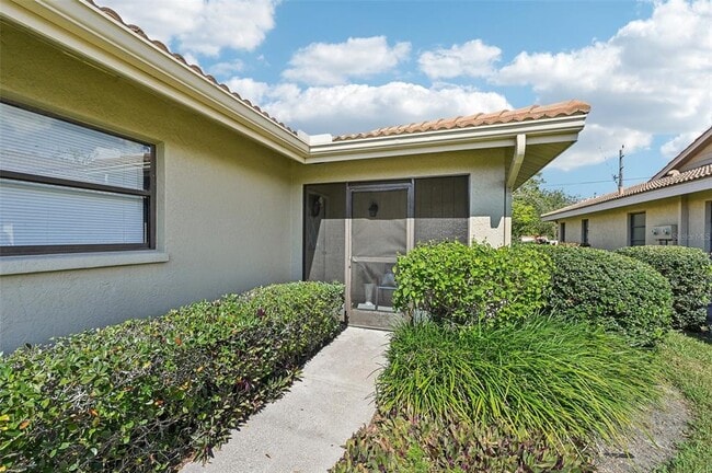 Building Photo - 7245 Wood Creek Dr