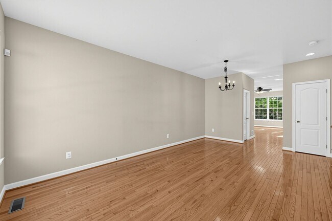Building Photo - 7589 Great Swan Ct
