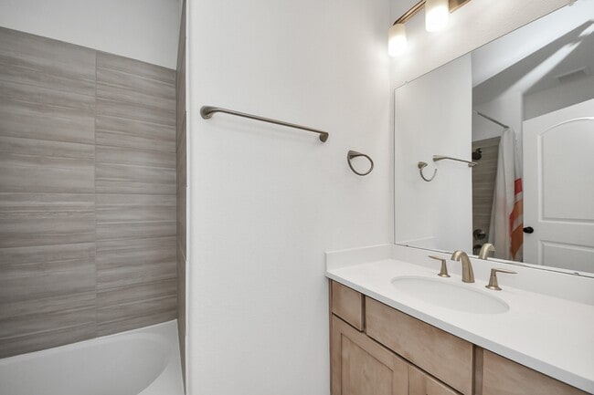 Building Photo - 4914 Olive Province Ln