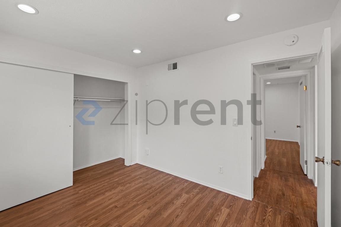 Building Photo - 3841 Milton Terrace