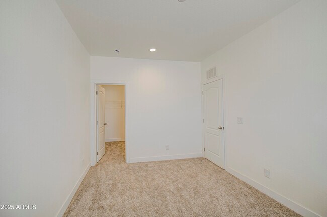 Building Photo - 4057 SOLAR St