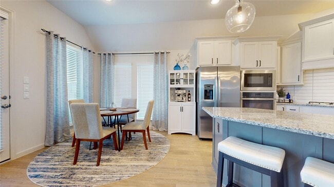 Building Photo - 29614 Mahogany View Ln