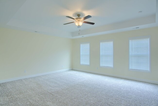 Building Photo - Charming 3-Bedroom Home for Rent in Rogers Farm