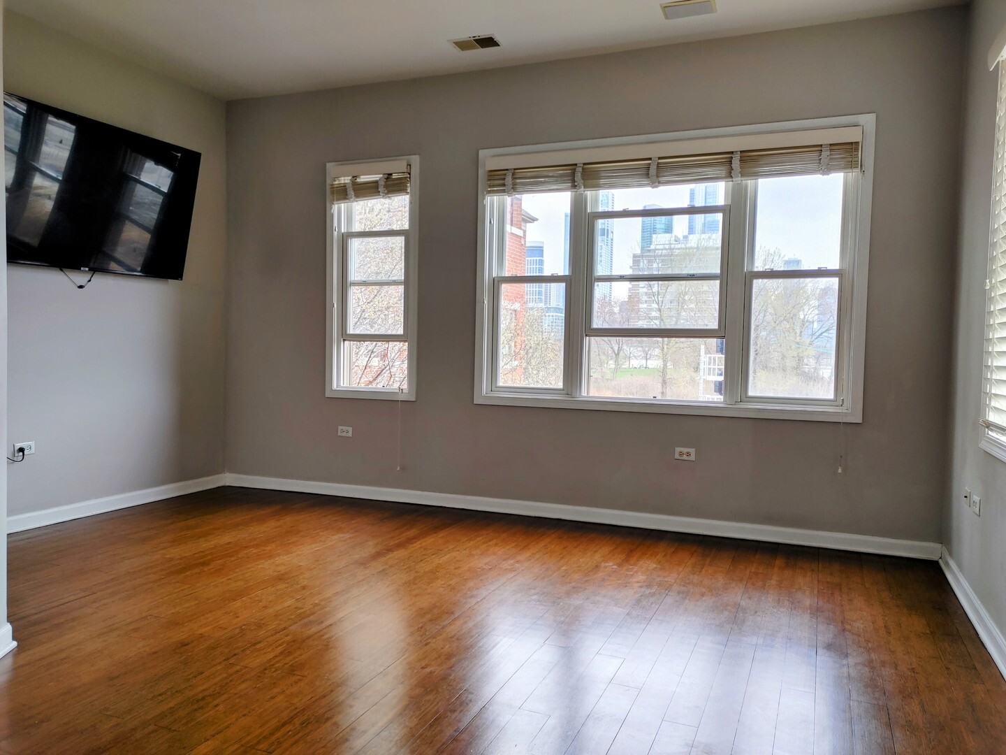 Master Bedroom - 331 E 17th St