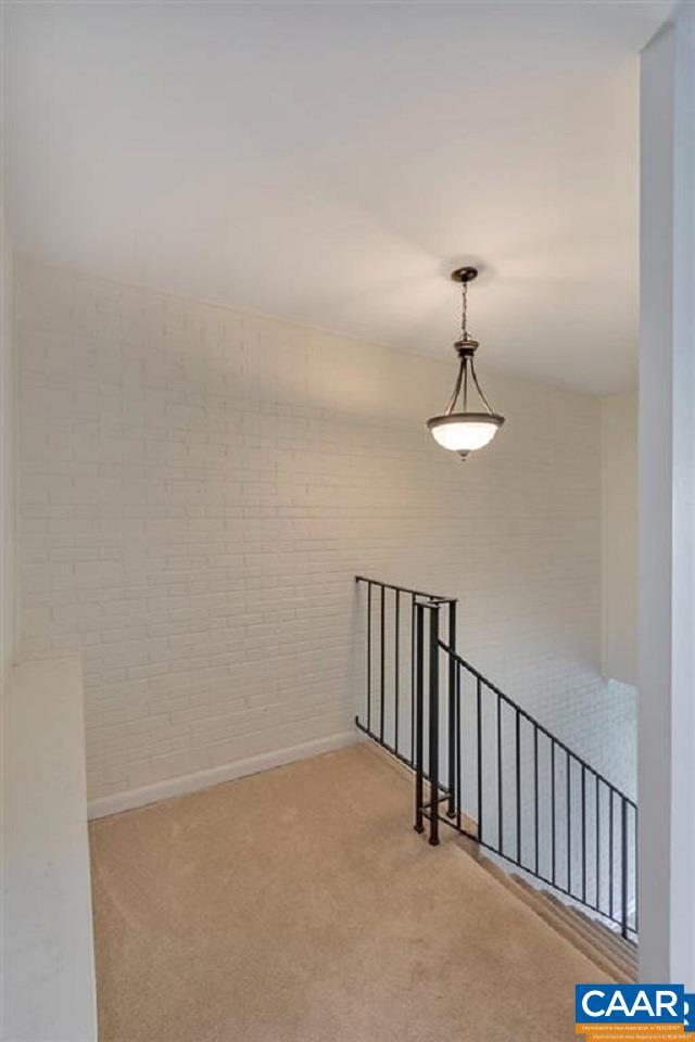 Building Photo - 328 Harvest Dr