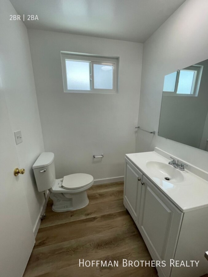 Building Photo - 6039 Whitsett Ave