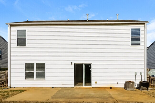Building Photo - 9623 Bayview Pkwy