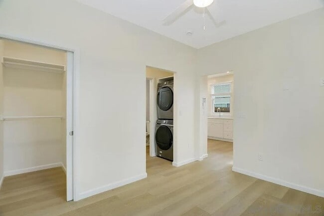 Building Photo - 4821 Monroe Ave