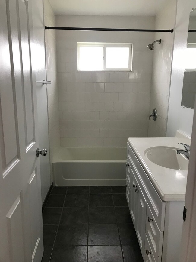 Building Photo - Spacious Dual-Unit Home in Prime Echo Park Location *Close to Dodger Stadium*