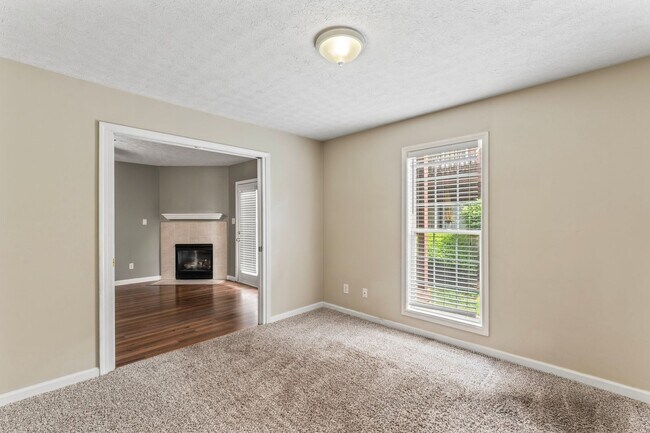 Building Photo - Beautiful Two Bedroom, Two Bathroom Condo