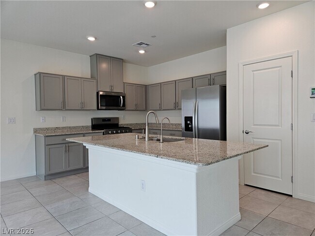 Building Photo - 4482 Bayley Skye Ave