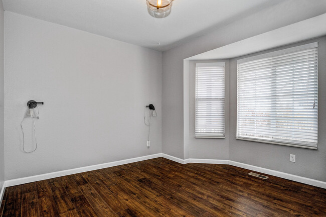 Building Photo - 740 Stargate Dr