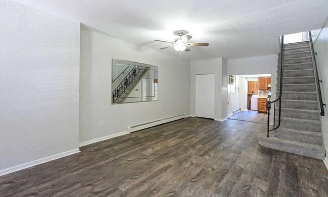 Building Photo - Charming Pennsport Rowhome with Private Backyard Oasis