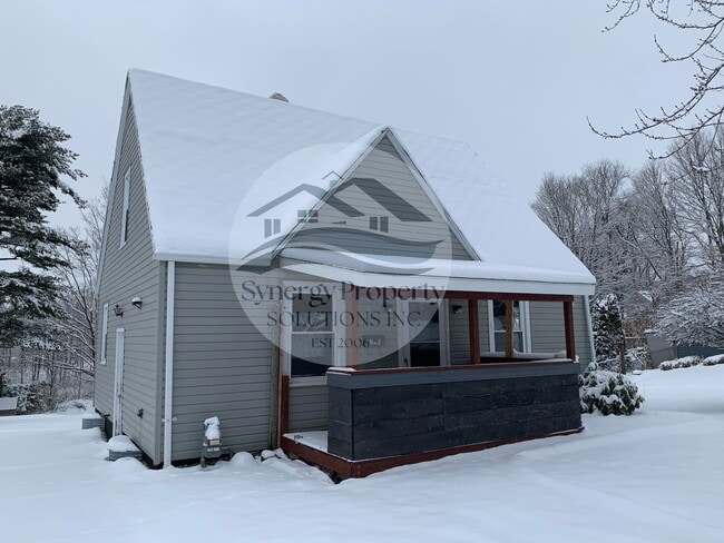 Building Photo - Madison Rental
