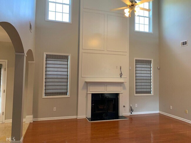 Building Photo - 1508 Bramlett Hill Dr SE
