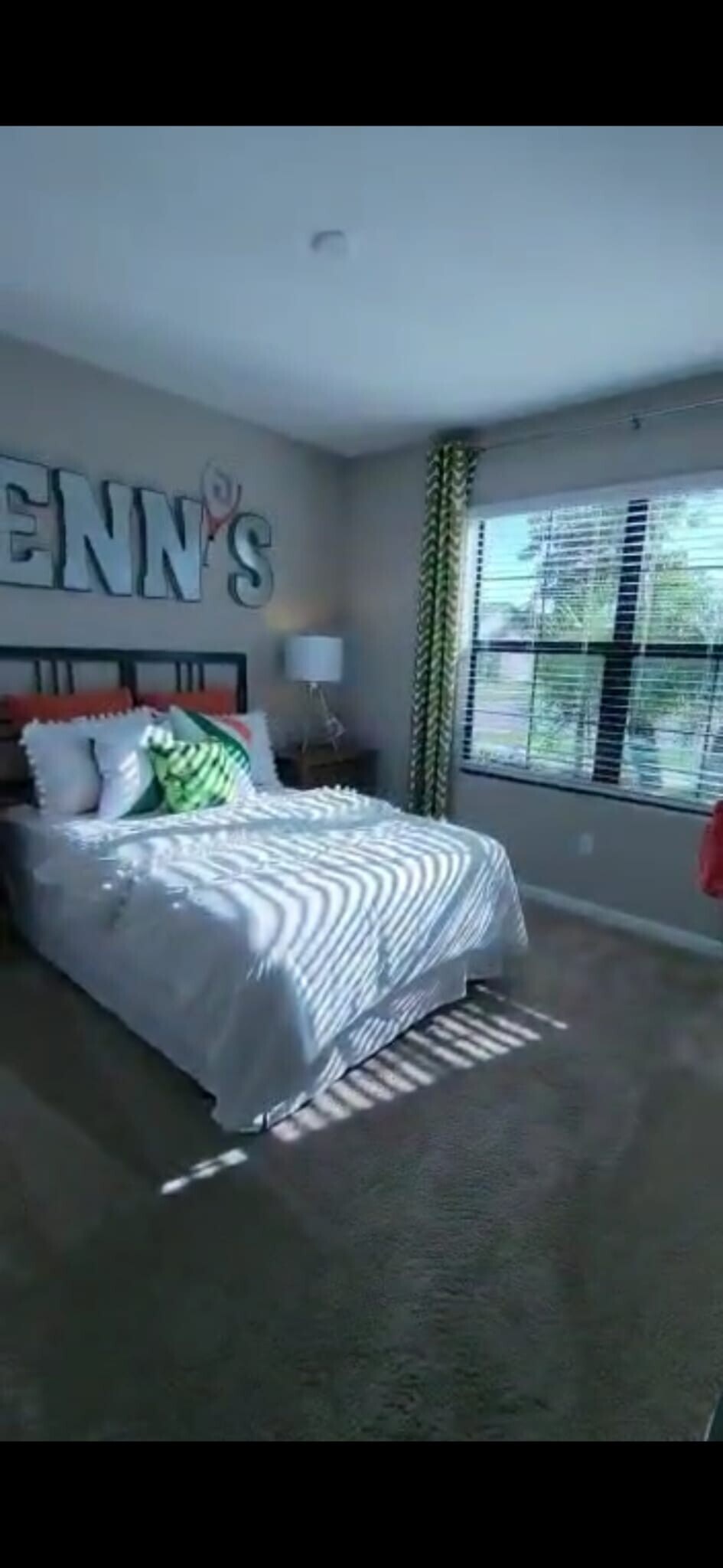 Building Photo - 5309 Fantasy Dr