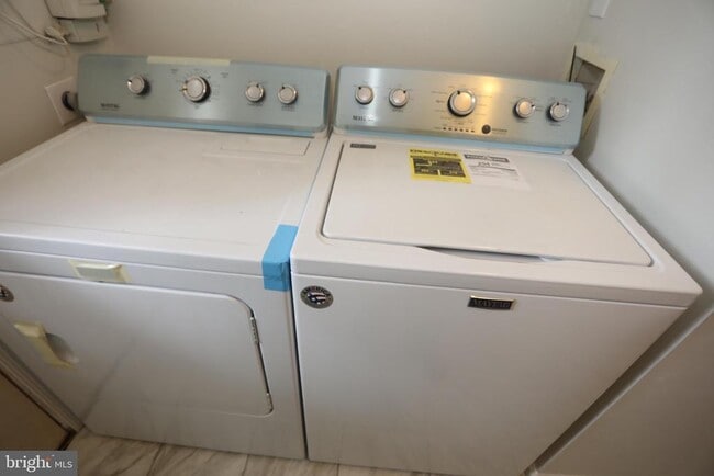 Building Photo - 1228 Needham Ct