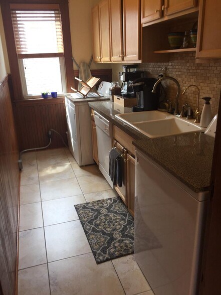 Building Photo - 20 Natick St