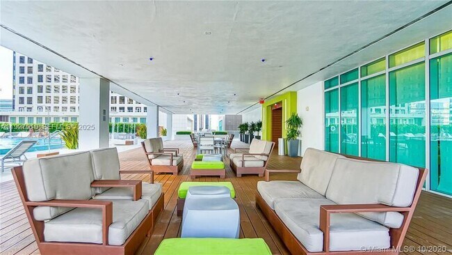 Building Photo - 55 SE 6th St