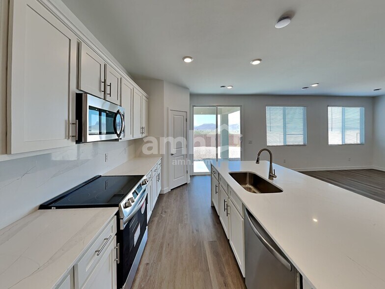 Building Photo - 6293 W Paseo Vito