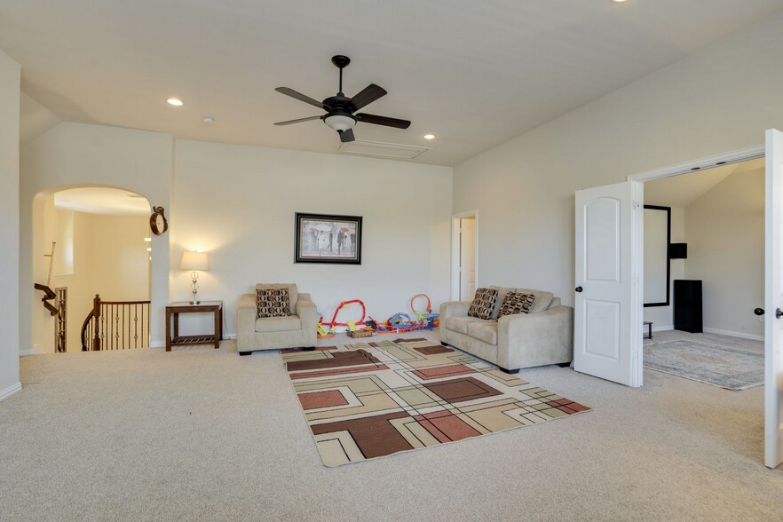 Building Photo - 1604 Woodrose Ct