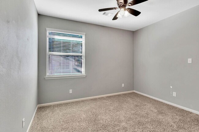 Building Photo - 222 Cheswood Forest Pl