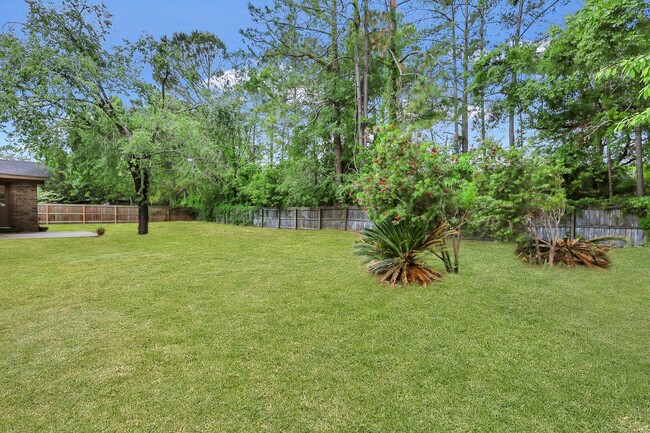 Building Photo - 110 Flat Shoal Ln