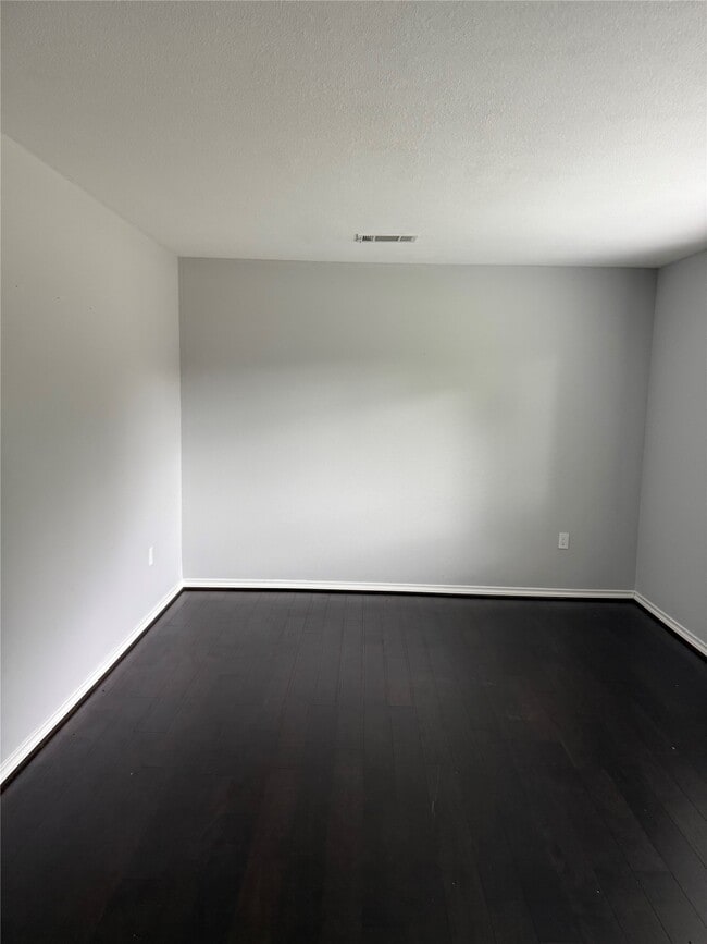 Building Photo - 9634 Rockhurst Dr