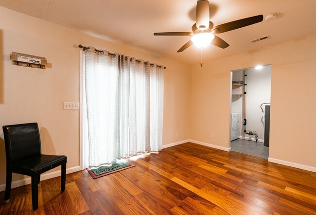 Building Photo - 2730 9th St