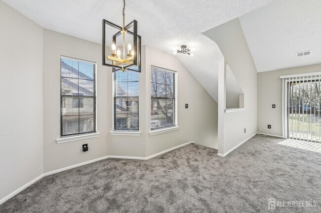 Building Photo - 3015 Lighthouse Ln