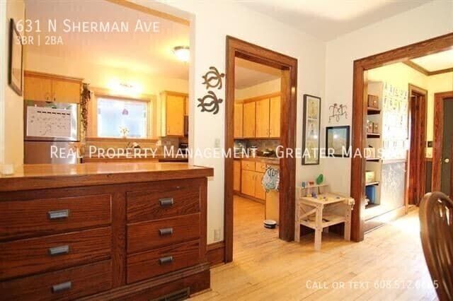 Building Photo - 631 N Sherman Ave